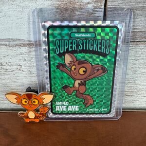 SEE PHOTOS Veefriends Road to Veecon Amped Aye Aye Green Ice Sticker + Core Pin
